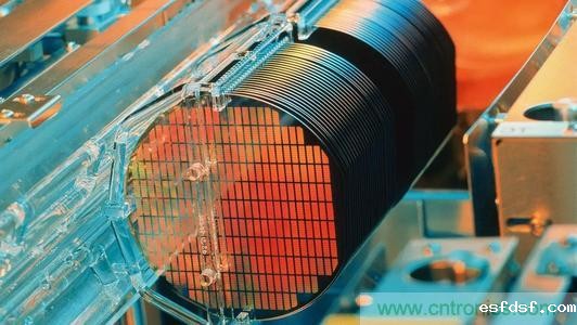 缺货雪上加霜 外资力捧晶圆双雄