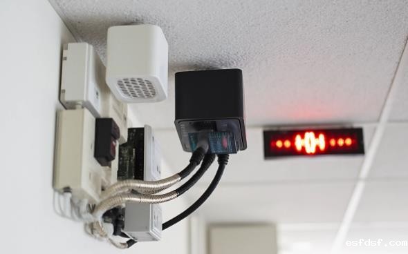 从误报到精准预警：多光谱MCU重构烟雾探测边界